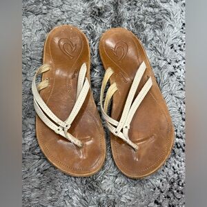 Olukai U'I Flip Flop Sandals Women's Beige Leather Double Strap